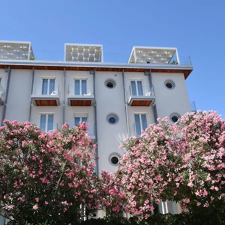 Felix Otel