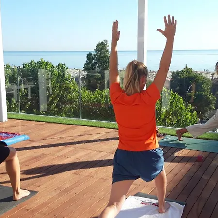 Felix فندق ريميني