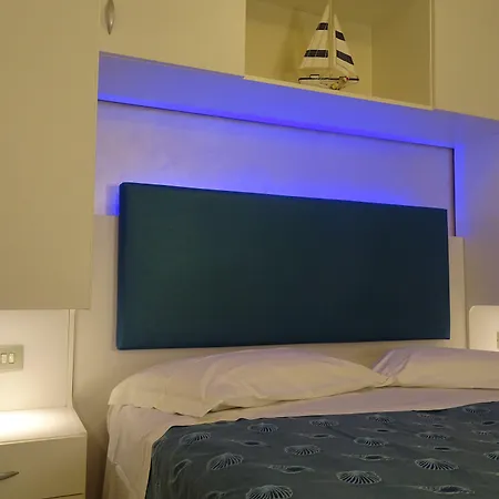 Felix Hotel